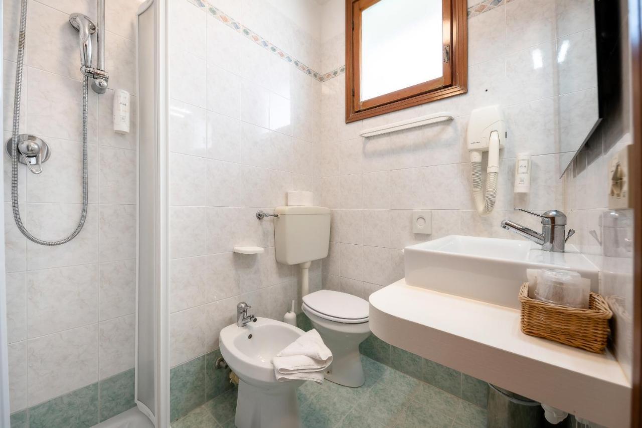 Hotel Royal Garni Каорле Экстерьер фото